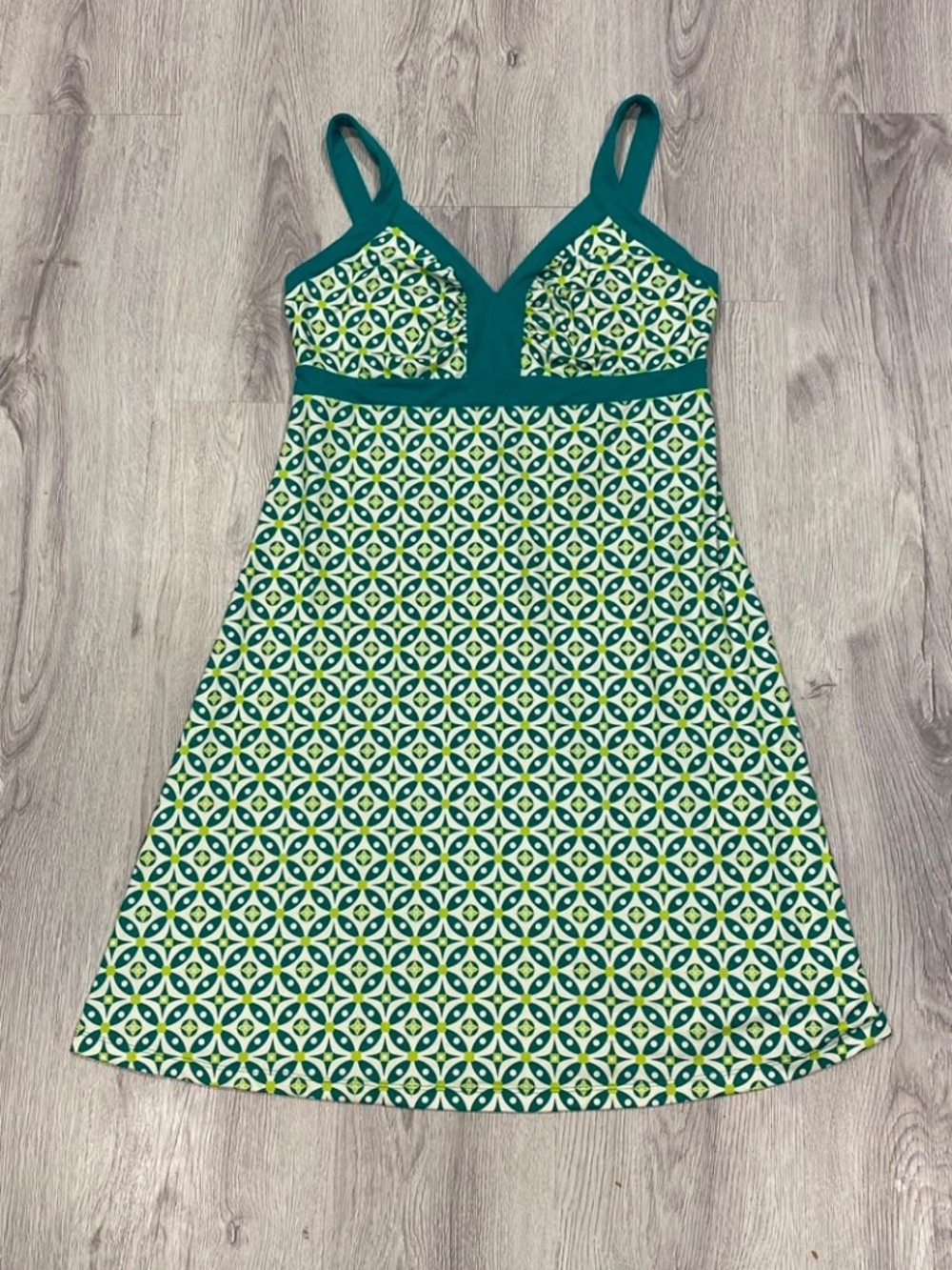 Patagonia Women's Geometric Printed Active A-Line Dress Teal Green Size L